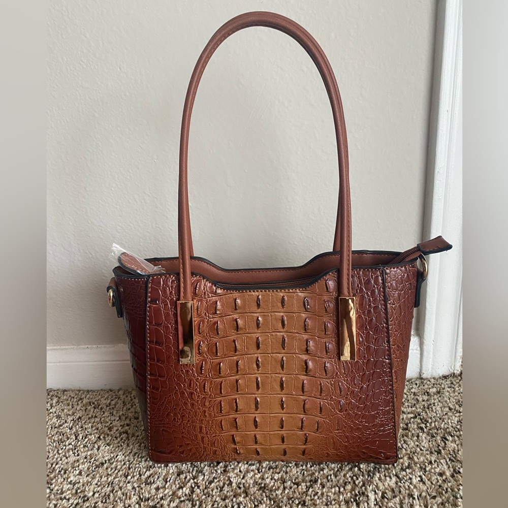 Purse - Picture 3 of 3